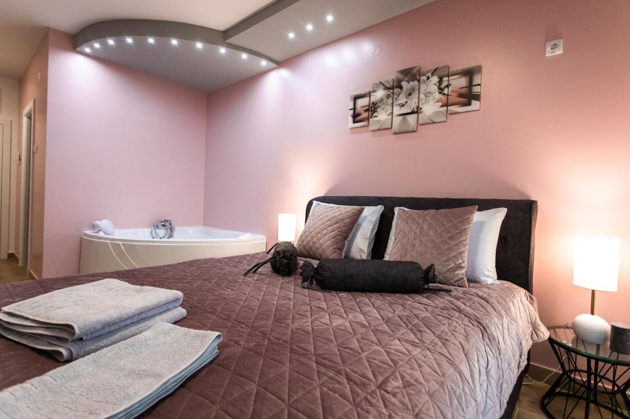 Room Jacuzzi “Athena” Subotica Esterno foto