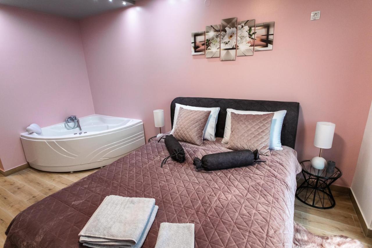 Room Jacuzzi “Athena” Subotica Esterno foto