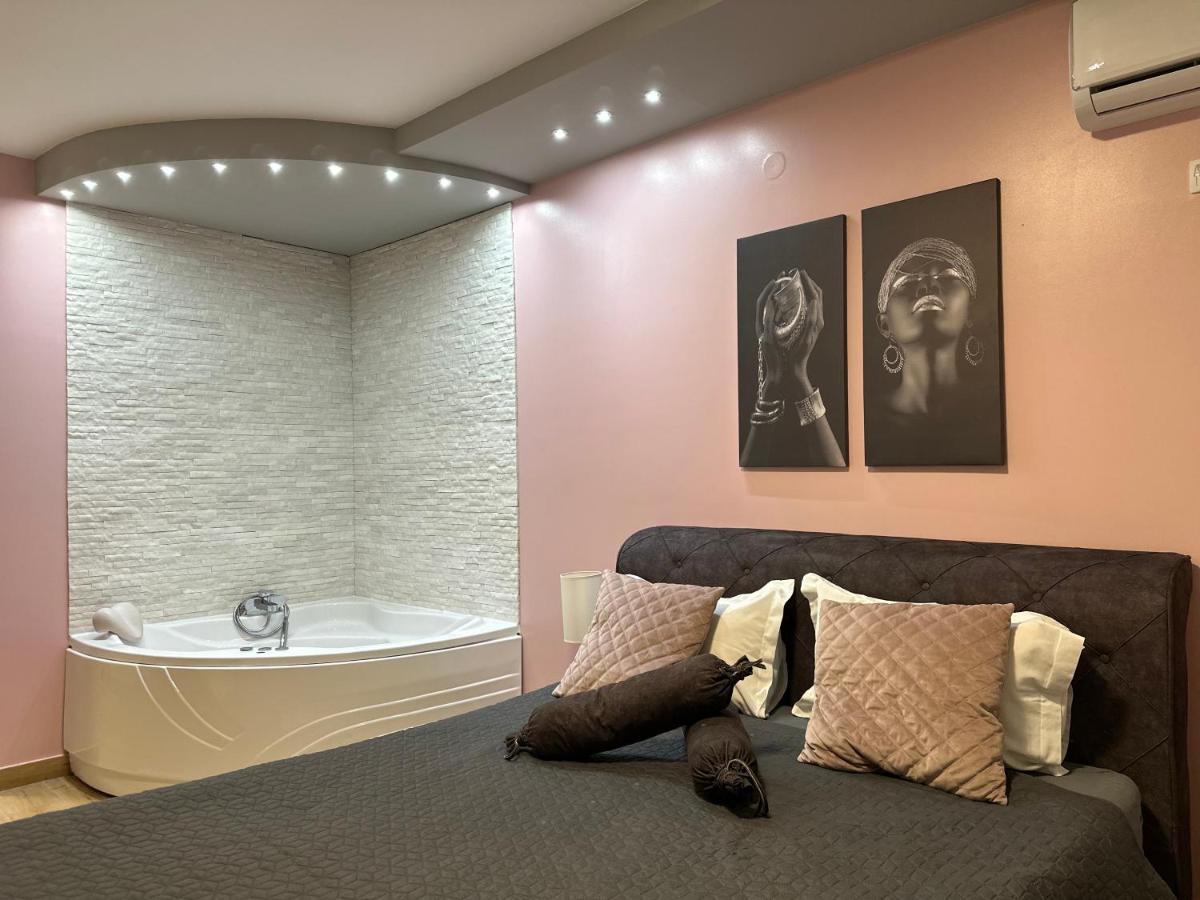 Room Jacuzzi “Athena” Subotica Esterno foto